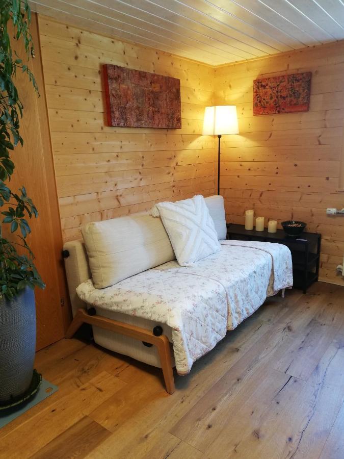 Gemuetliche Wohnung In Einfamilienhaus Албершвенде Екстериор снимка